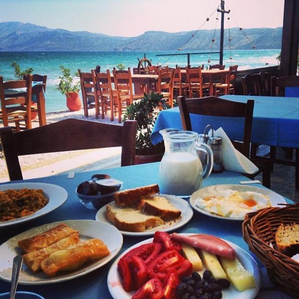 Akrogiali Kissamos Luaran gambar