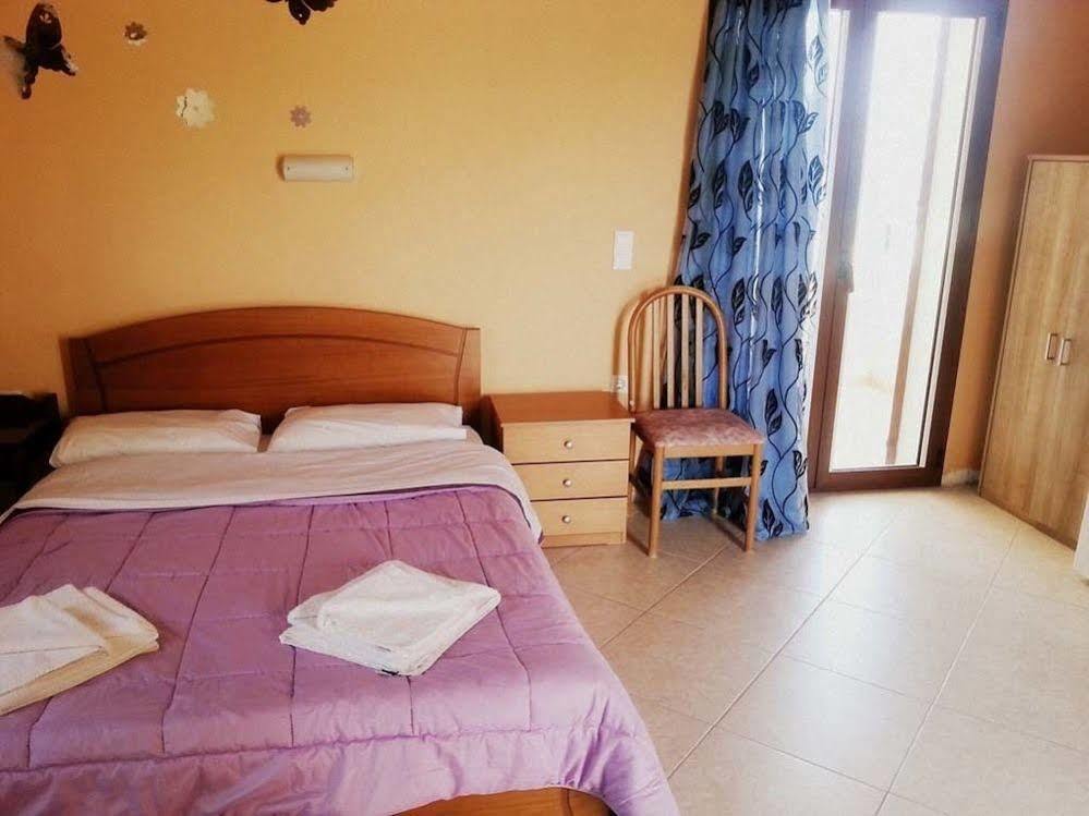 Akrogiali Kissamos Luaran gambar